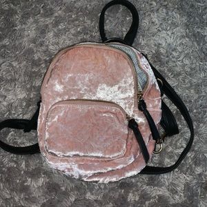 super cute mini tilly’s backpack